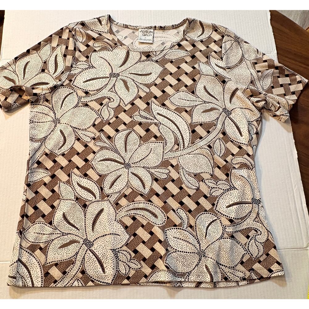 Alison Daley - L brown and off with flower upscale tshirt - business casual